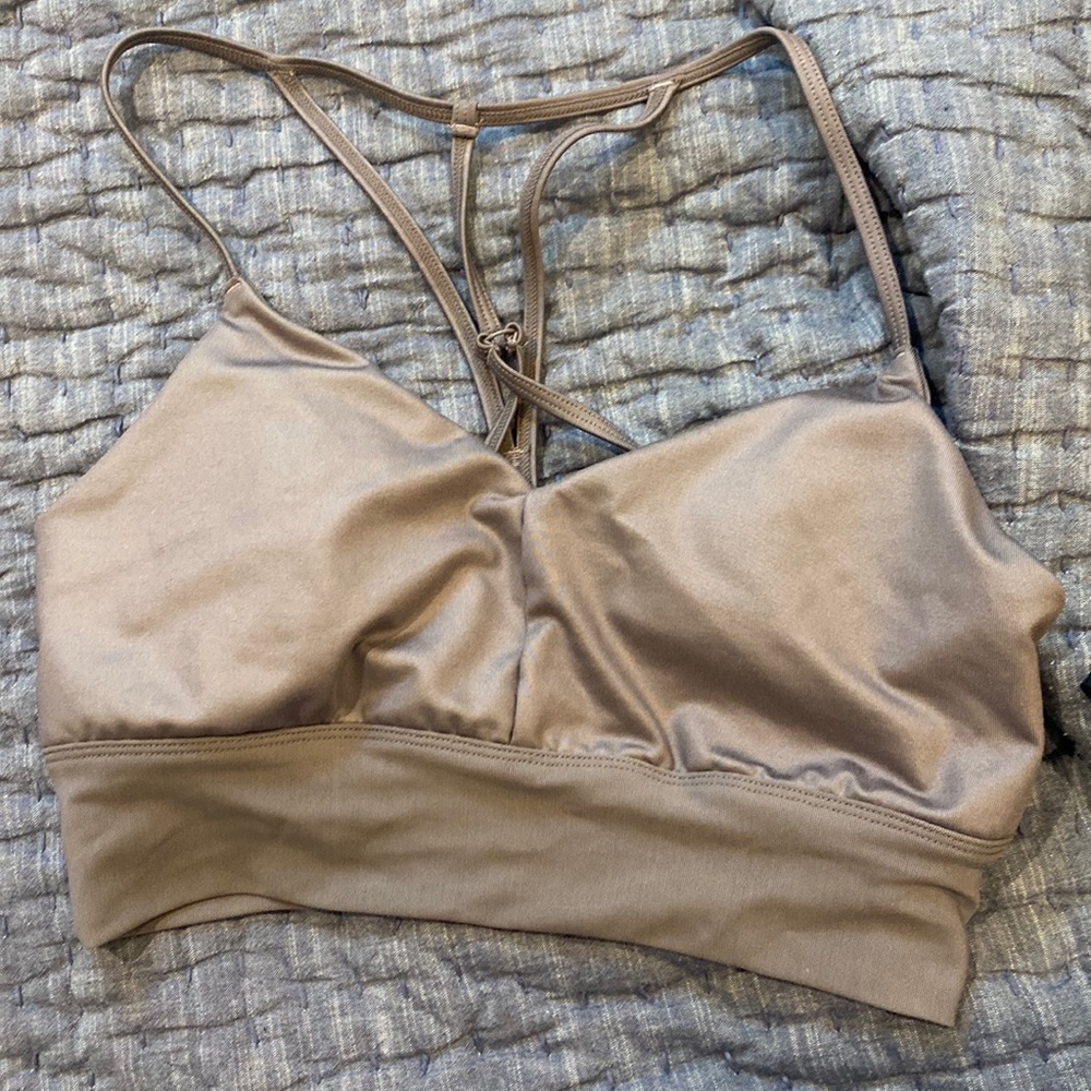Alo yoga sports bra